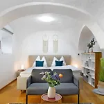 Schoenauer Hof - Paula Apartment