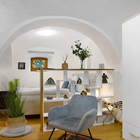 Appartement Schoenauer Hof - Paula Passau